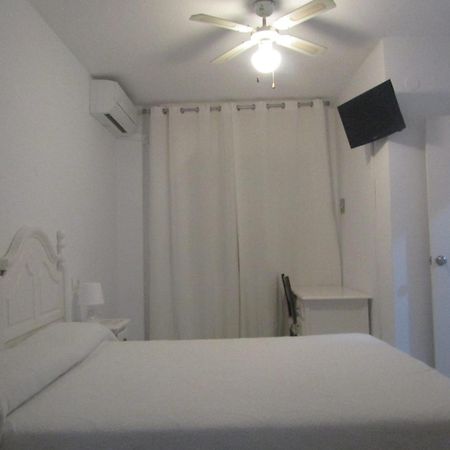 Hostal Andalucia Almuñécar Esterno foto