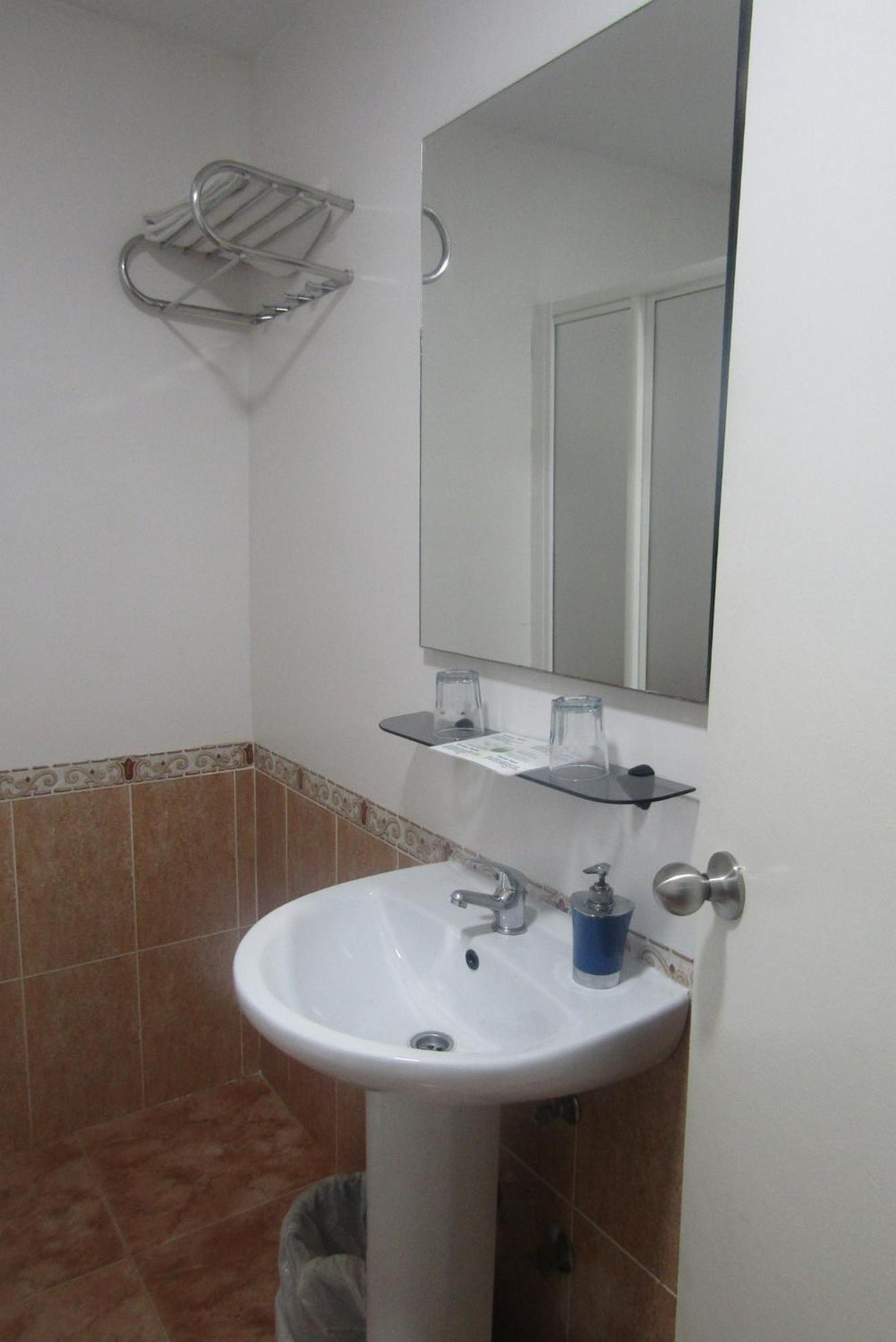 Hostal Andalucia Almuñécar Esterno foto
